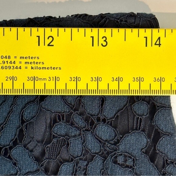 Banana Republic Factory Navy Black Lace Pencil Skirt 2 - Picture 6 of 8